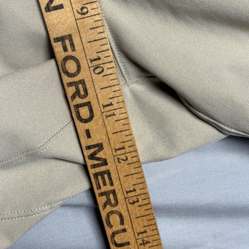 Lululemon Commission Pant Classic Tan Khaki Mens 34x30 Performance Chino - Picture 7 of 8